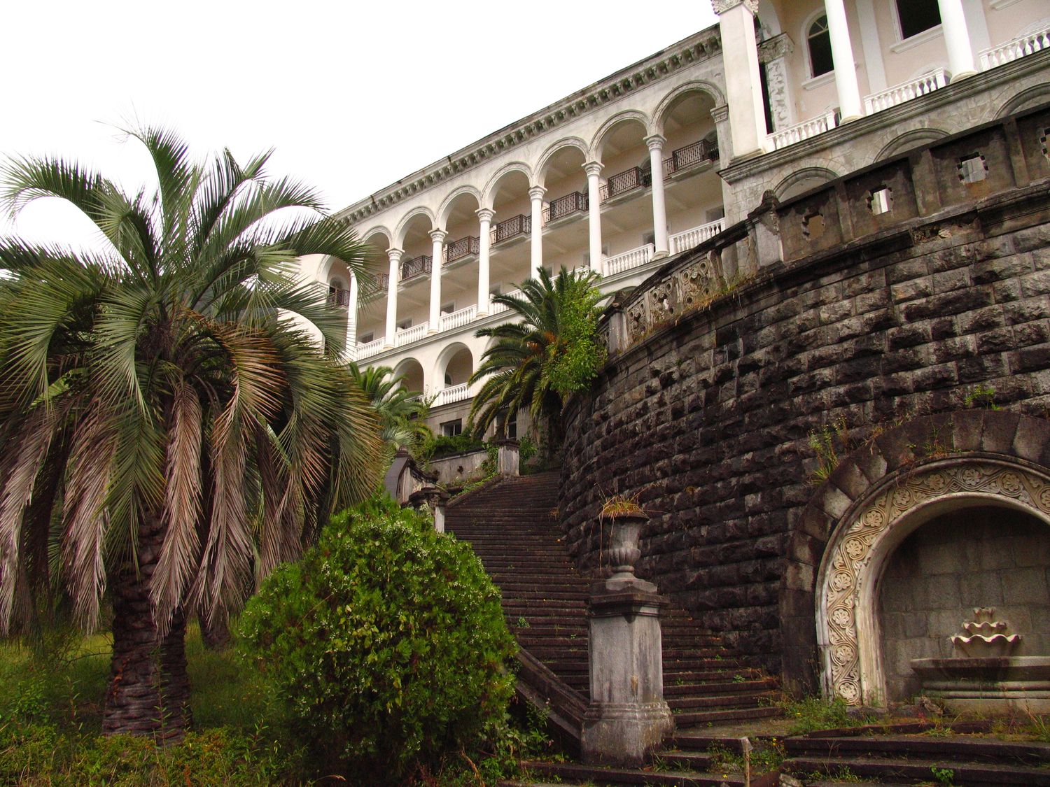 Абхазия архитектура Гагра
